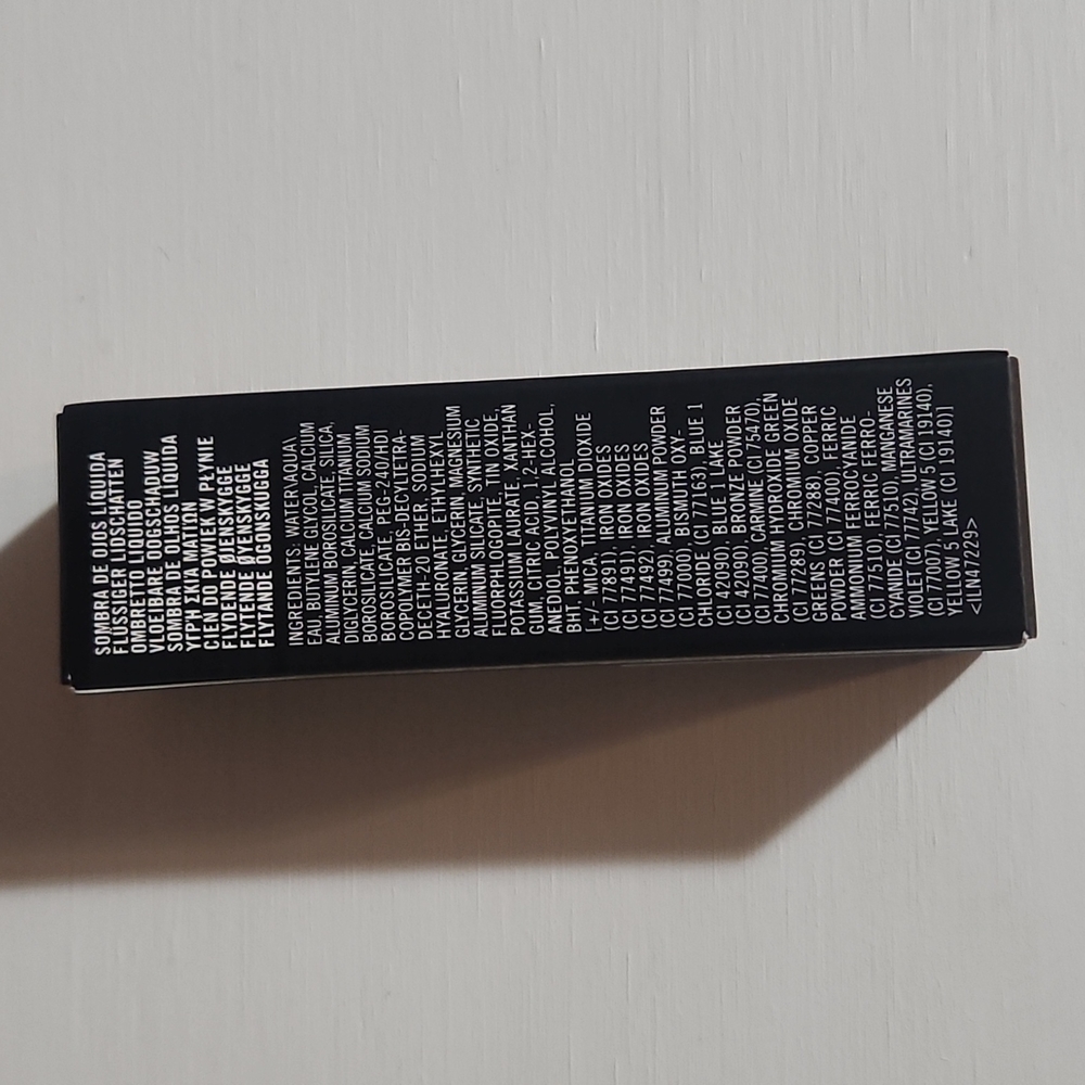 MAC Every Day Is Sunshine Liquid Dazzleshadow - Picture 7 of 10